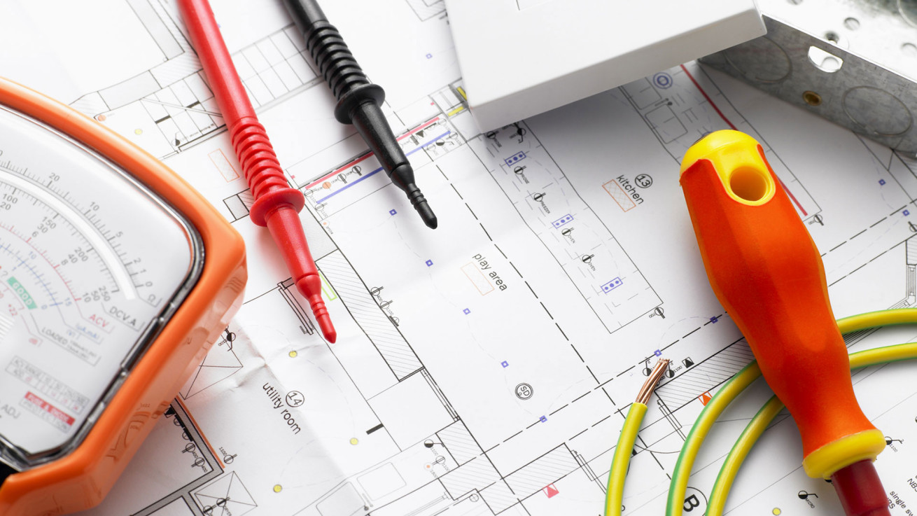 ESPECIALIZAÇÃO TÉCNICA EM INSTALAÇÕES ELÉTRICAS